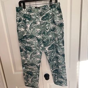 Wildfang tropical leaf print cropped pant, size medium